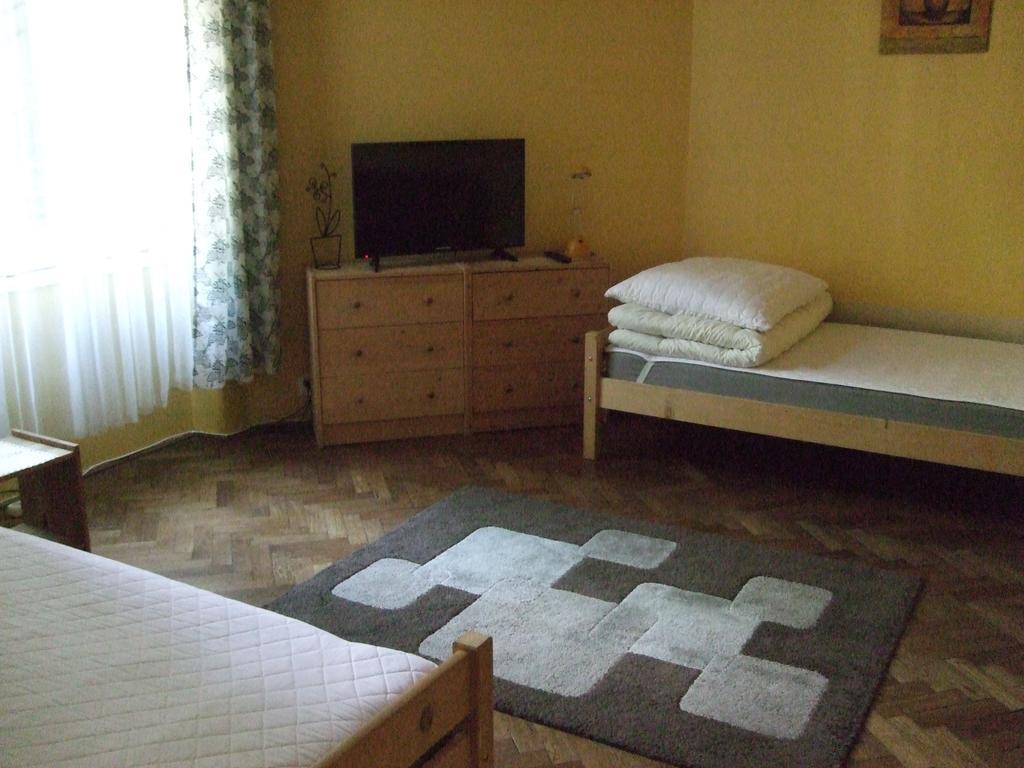 Old Walls Hostel Kraków Eksteriør billede