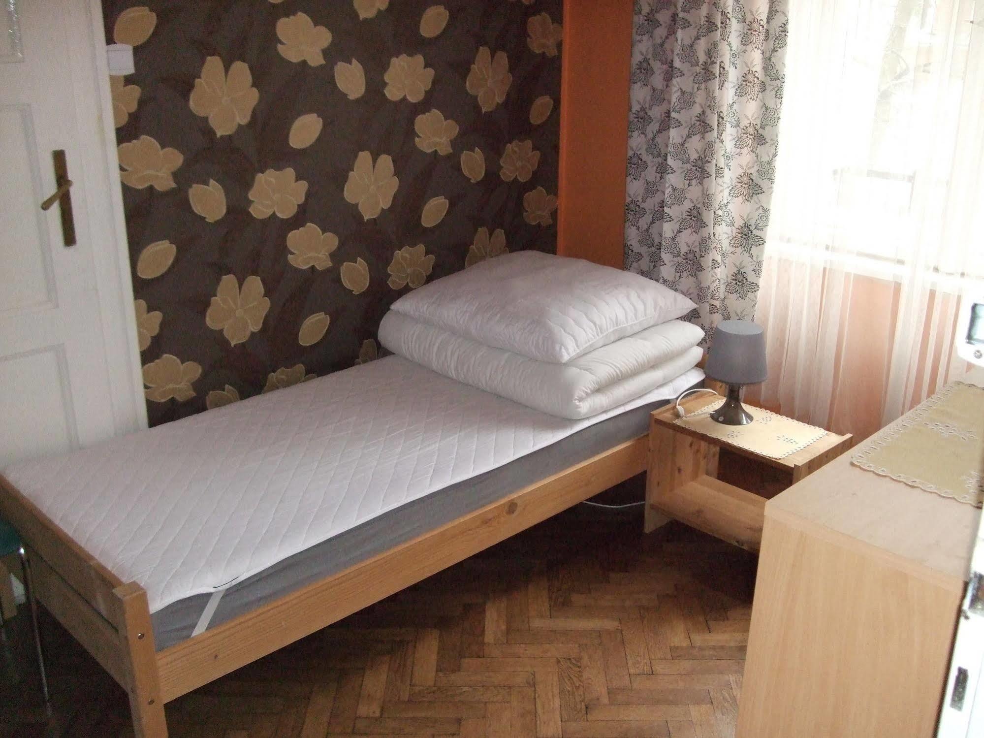 Old Walls Hostel Kraków Eksteriør billede